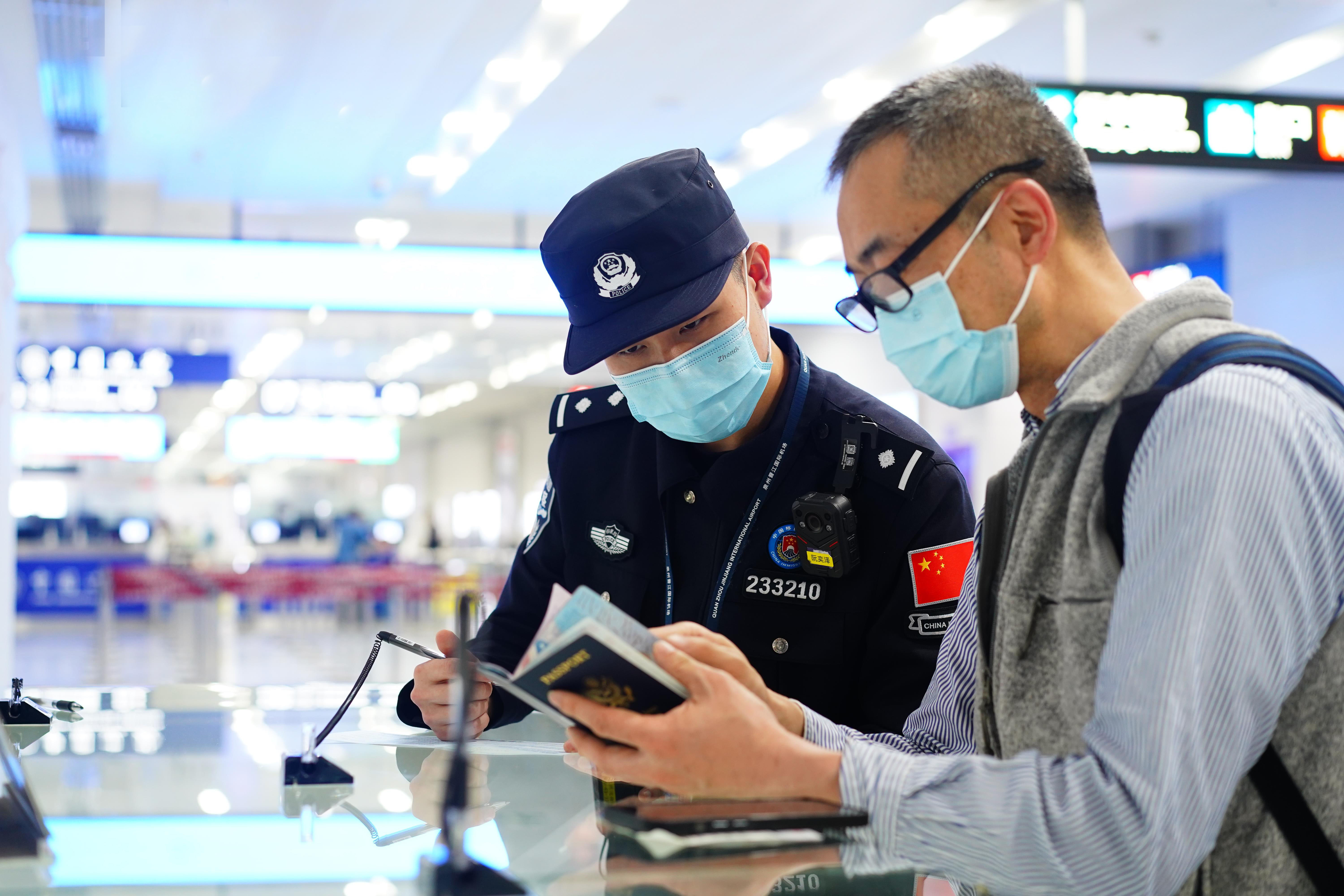 今年上半年3.69亿人次出入境